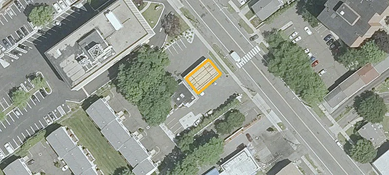 28 Main St
