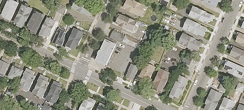 911 Elm St