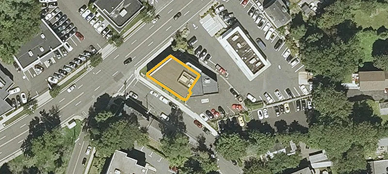 300 Putnam Ave