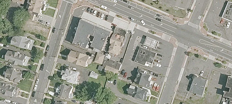 629 Albany Ave