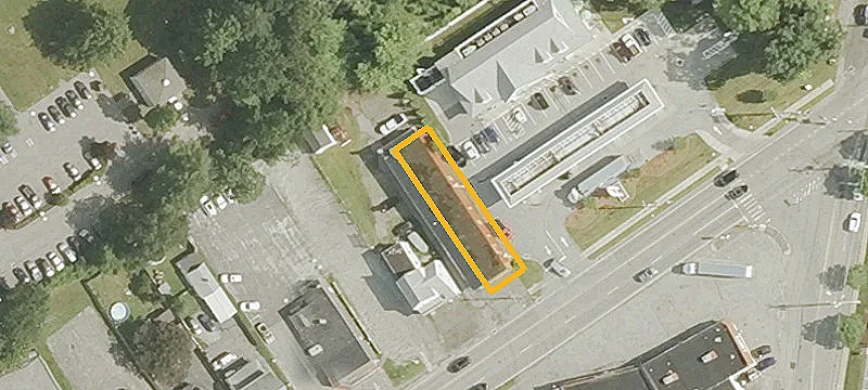 1219 Main St