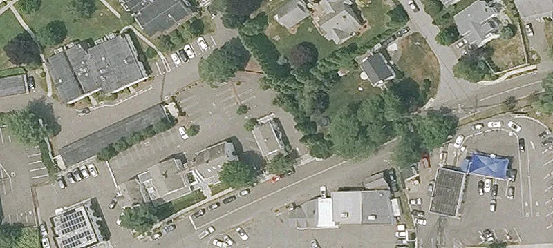 732 Kings W Hwy