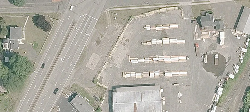 405 Ellington Rd