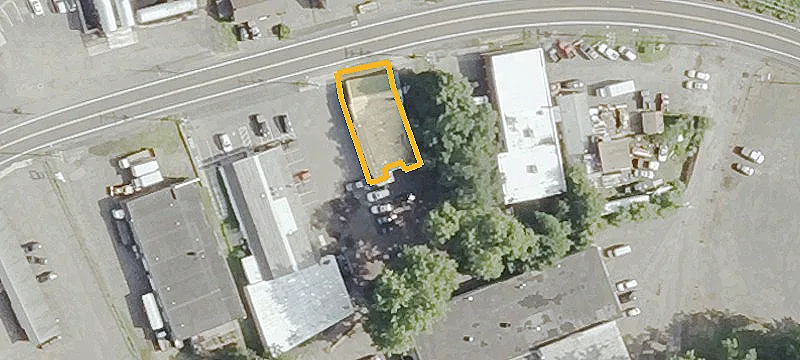 380 Riverside Ave