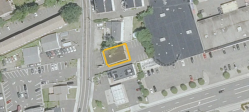 318 Strawberry Hl Ave