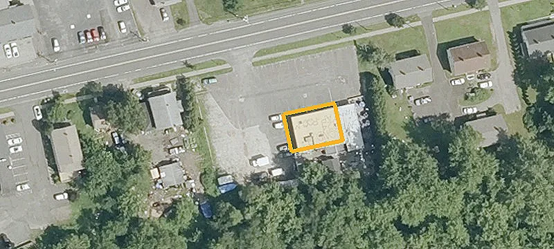 124 Main St