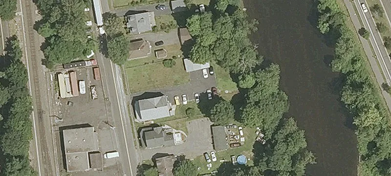 47 Railroad Ave