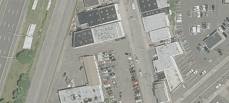 9 Colonial N Ave