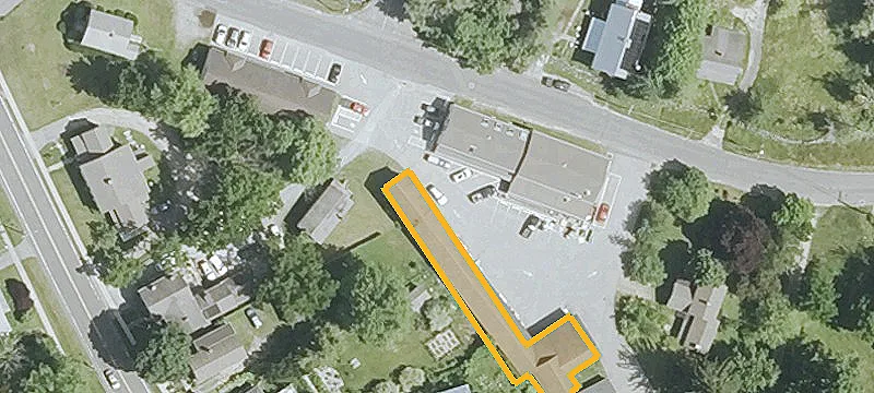 11-15 Farnum Rd