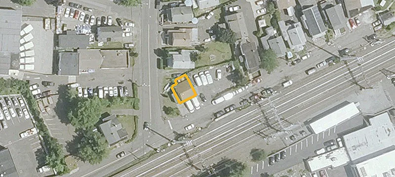 38 Moore Pl
