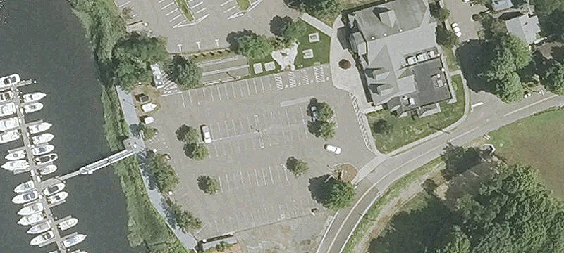 16 Hendricks Ave