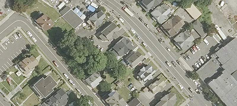 566-568 Howe Ave