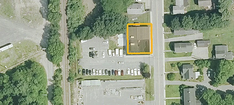 193 Mechanic St