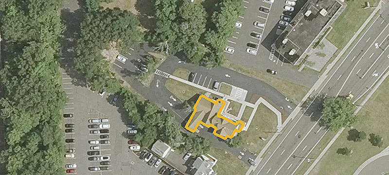 2584 Dixwell Ave