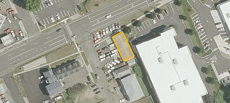 409 Bridgeport Ave