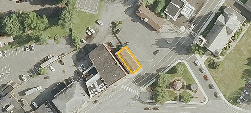30 Main St