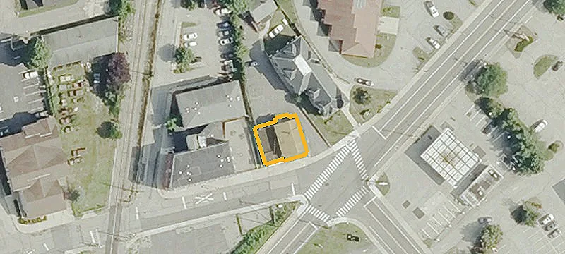 2 Main St