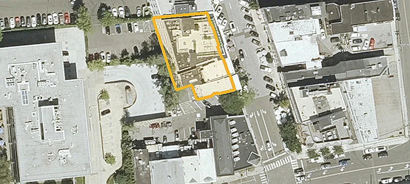 398 Greenwich Ave