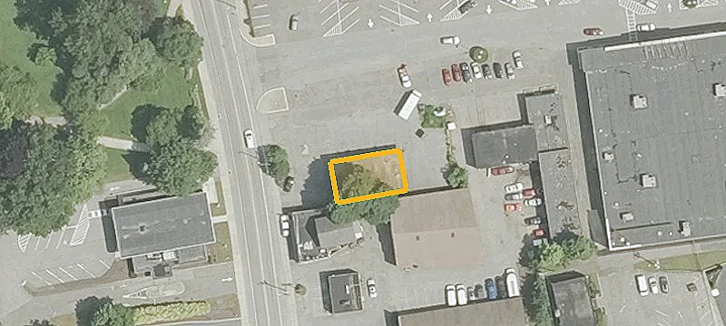 95 Main St