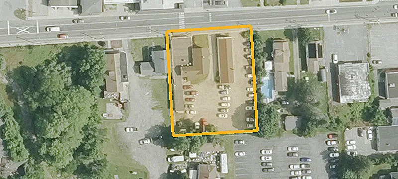 41-43 Railroad Ave