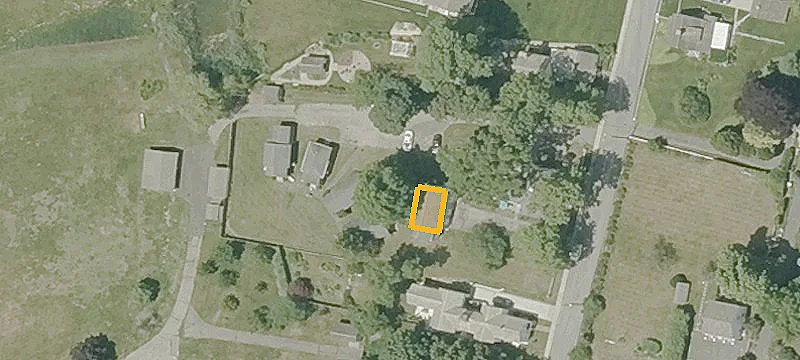 69 Waterside Ln