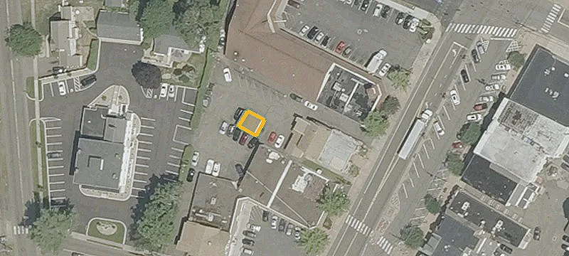 3589 Main St