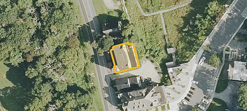 20 Greenwoods W Rd
