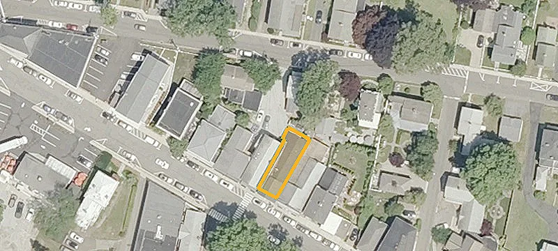 15 Main St