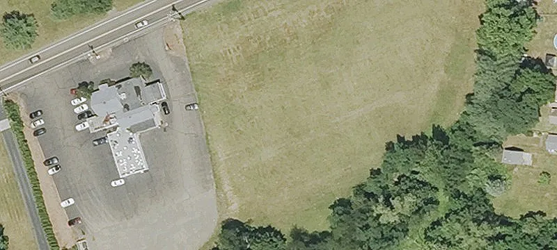 465 Foxon Rd