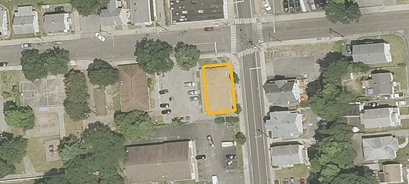 143 Main St