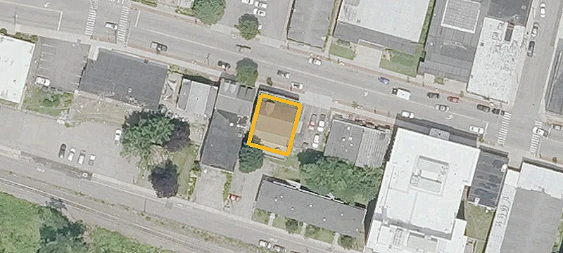 946 Main St