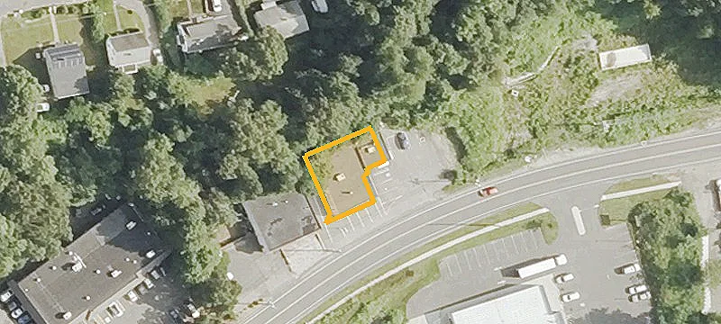 3005 Main St