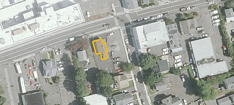 34 Van Zant St