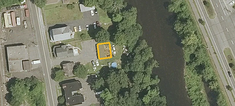 59 Railroad Ave
