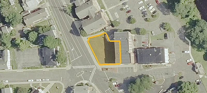 526 Main St