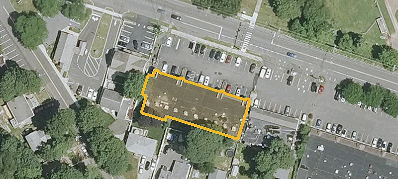 115 New Canaan Ave