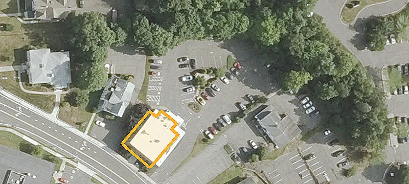27 Meriden Ave