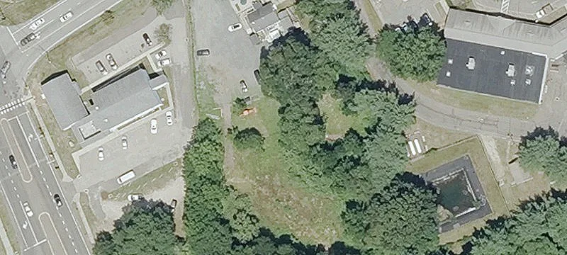 96 Halls Rd