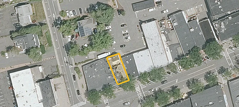 982 Farmington Ave