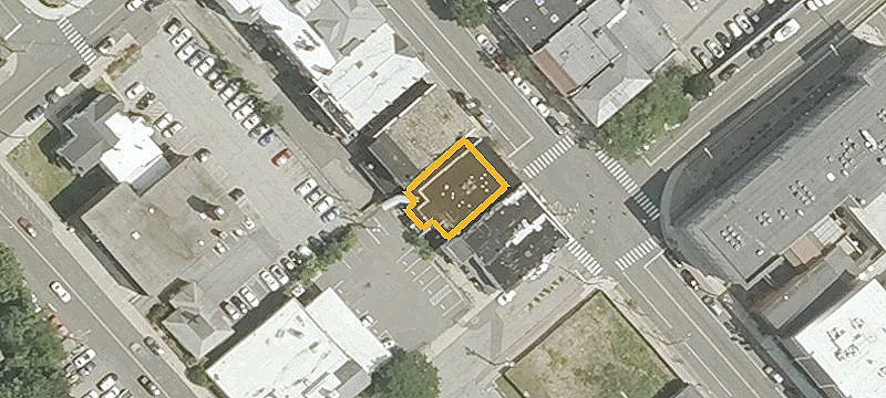 470 Howe Ave