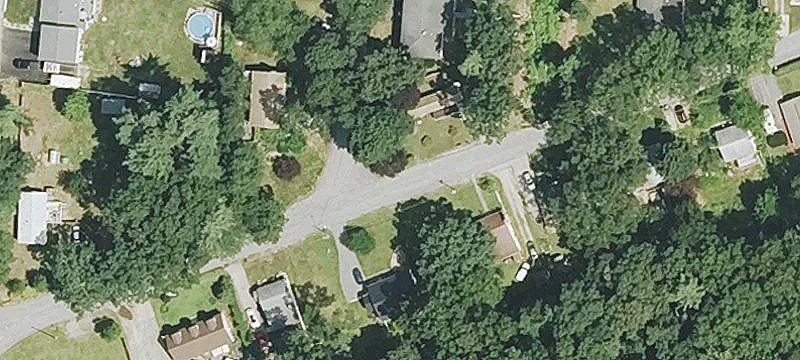 3 Colonial Ave
