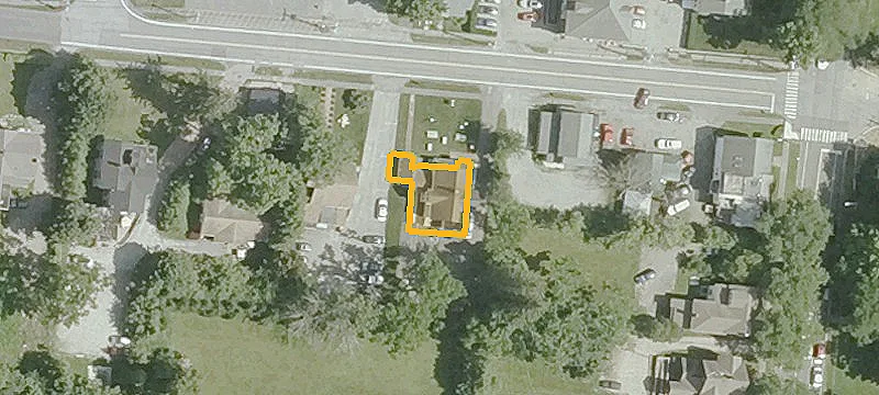 19 Main St