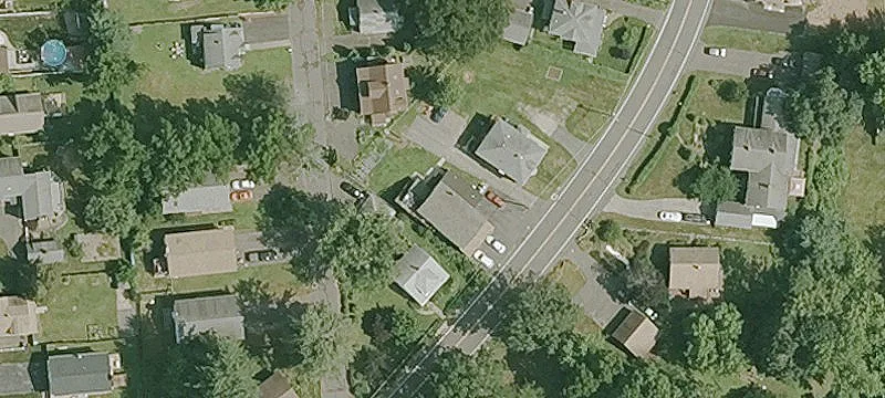 920 Thompsonville Rd