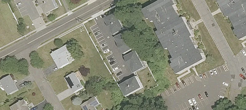 328 Meadowside Rd