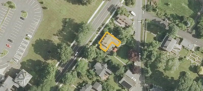 101 Main St