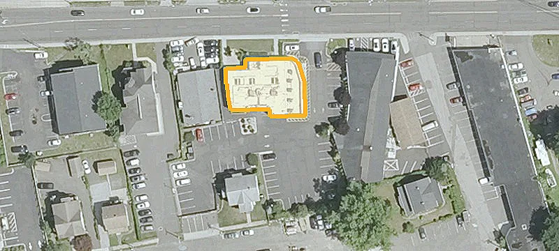242 White St
