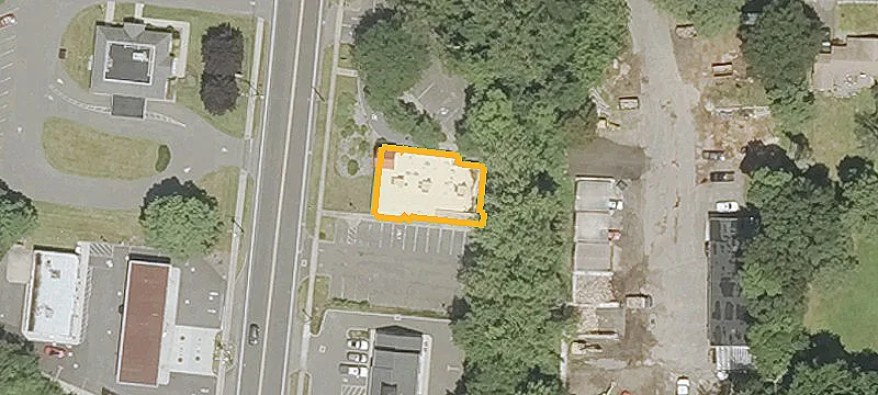 980 Main St