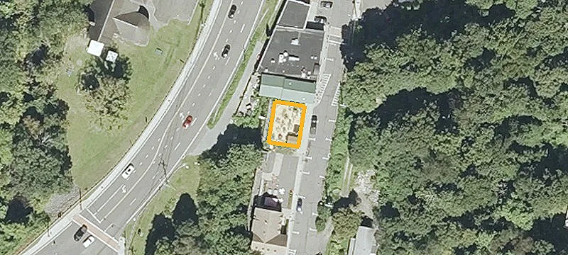 15 Main St