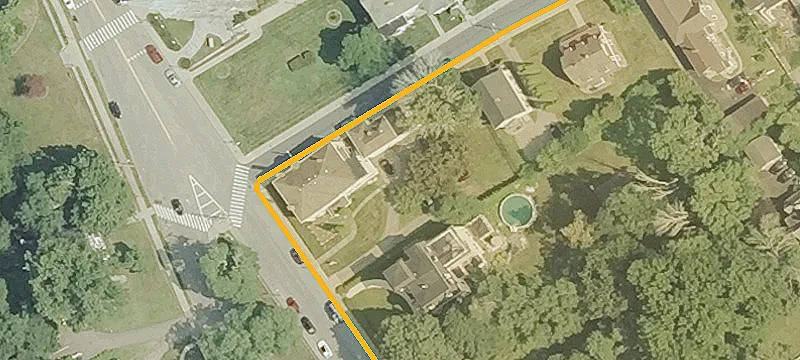 7 Otis St