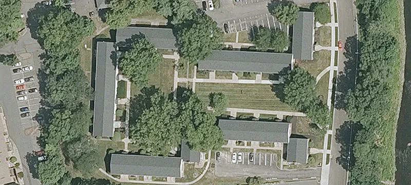 71 Loomis Dr